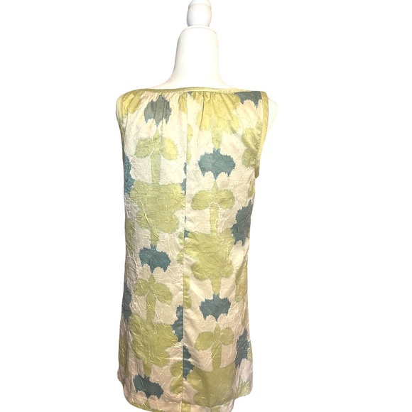 BCBGirls - Sleeveless Babydoll Mini Dress With Scoop Neck and Keyhole. Size S - Picture 5 of 9